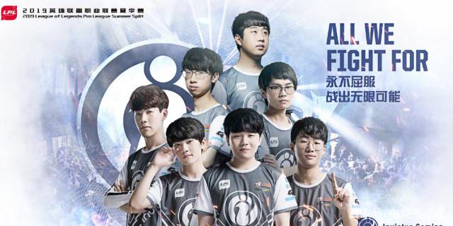 子足球队正 子足球队正